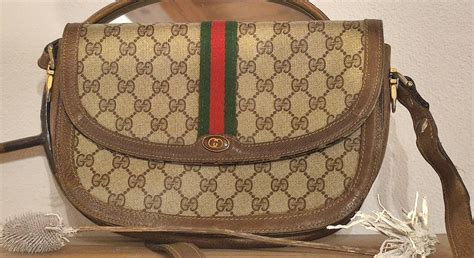 quando venne venduta la prima borsa gucci|Borse Gucci: i modelli iconici che hanno scritto la storia.